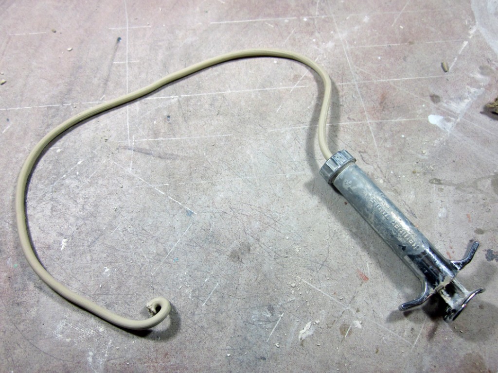 7LizCrain_extrudingmorewire