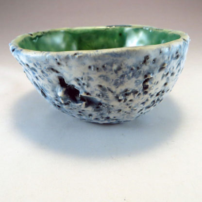 ceramic henpecked bowl