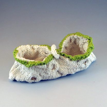 knitted porcelain peapod bag